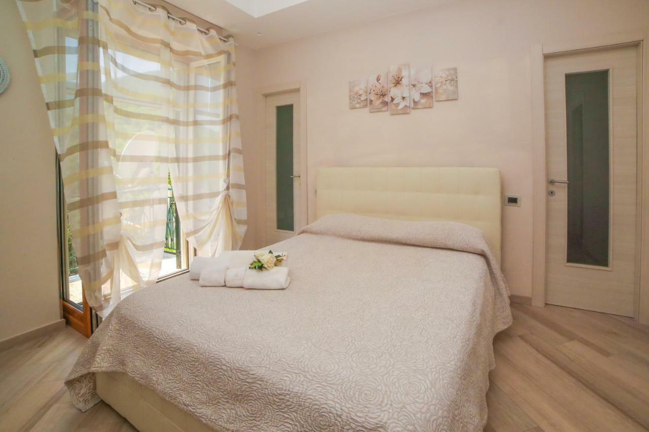Tramonti Di Sole Villa Exterior foto