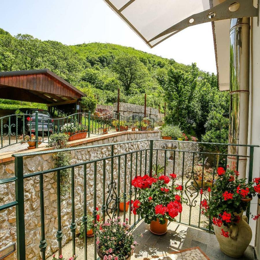 Tramonti Di Sole Villa Exterior foto